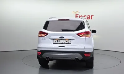 Ford Kuga 2016, 240638 км, за 3635.65 USD
