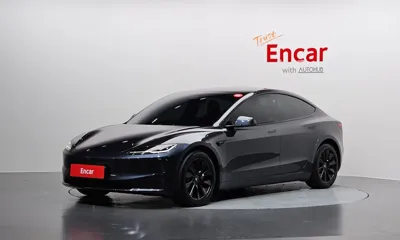 Tesla Model 3 · 2024 год