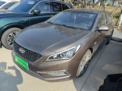 Hyundai Sonata · 2015 год