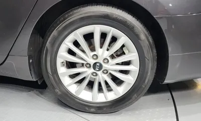 Kia K7 2020, 114806 км, за 10589.4 USD