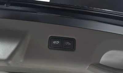 Kia Canival 2025, 26086 км, за 29921.2 USD - фото 35