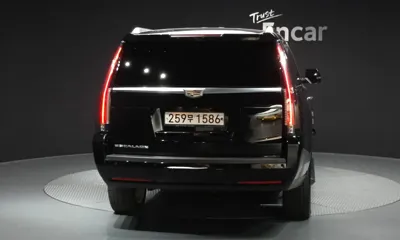 Cadillac Escalade 2019, 93341 км, за 26602.72 USD
