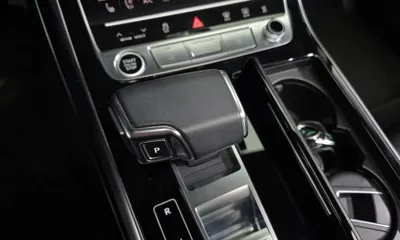 Audi Q7 2022, 45605 км, за 36988.87 USD - фото 9