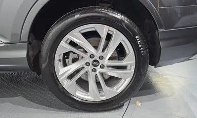 Audi Q7 2022, 45605 км, за 36988.87 USD - фото 21