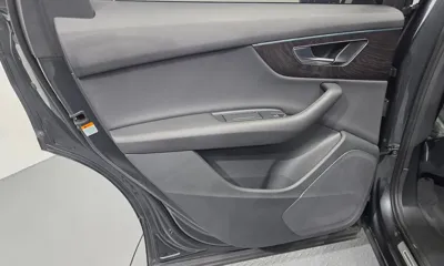 Audi Q7 2022, 45605 км, за 36988.87 USD - фото 25
