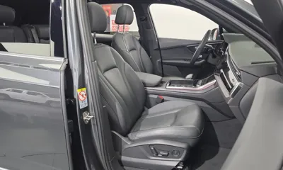 Audi Q7 2022, 45605 км, за 36988.87 USD - фото 26