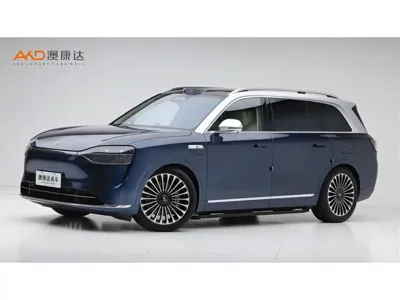 AITO 问界 AITO M9 · 2025 год