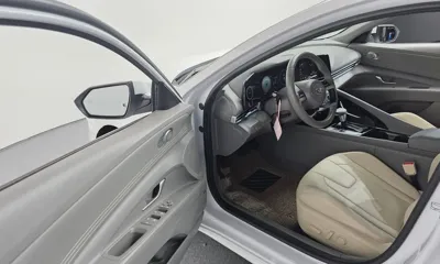 Hyundai Avante 2023, 30145 км, за 12247.56 USD - фото 11