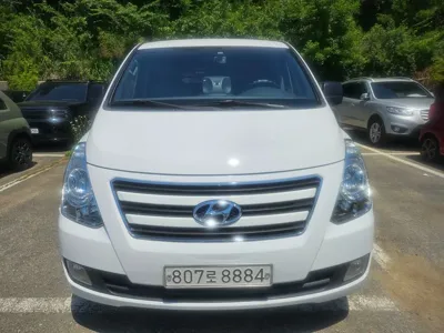 Hyundai Starex 2017, 122198 км, за 5824.12 USD