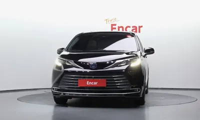 Toyota Sienna 2023, 94356 км, за 39070.12 USD