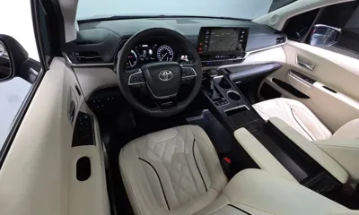 Toyota Sienna 2023, 94356 км, за 39070.12 USD - фото 7
