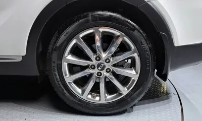 Kia Sorento 2015, 101734 км, за 10307.23 USD