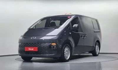 Hyundai Staria · 2023 год