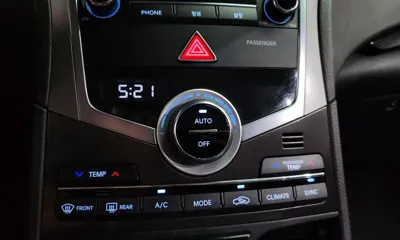Hyundai Grandeur 2017, 150206 км, за 3741.63 USD - фото 27