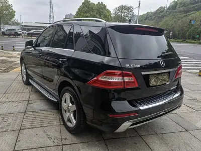 Mercedes-Benz M-Class 2013, 160000 км, за 10299.63 USD