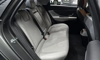 Hyundai Avante 2021, 32285 км, за 12964.18 USD - фото 26