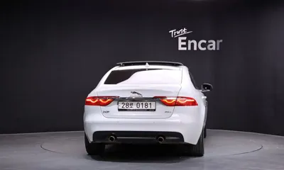 Jaguar XF 2017, 116022 км, за 656419.86 USD