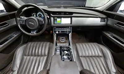 Jaguar XF 2017, 116022 км, за 656419.86 USD - фото 7