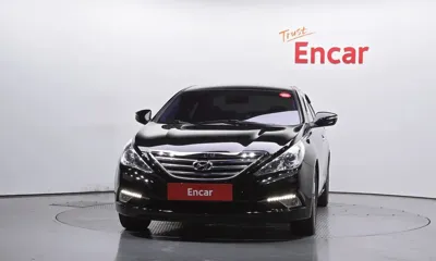 Hyundai Sonata 2014, 109530 км, за 4496.52 USD