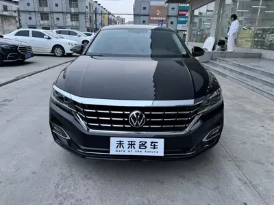 Volkswagen Passat 2020, 89000 км, за 13213.4 USD