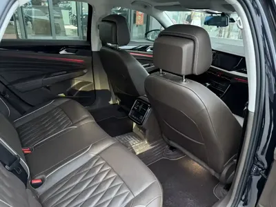 Volkswagen Passat 2020, 89000 км, за 13213.4 USD - фото 8