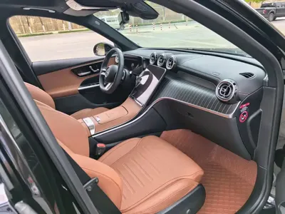 Mercedes-Benz GLC 2024, 42000 км, за 39103.17 USD