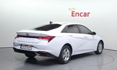 Hyundai Avante 2022, 44282 км, за 11839.72 USD