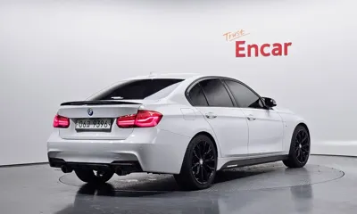 BMW 3-Series 2017, 114779 км, за 10364.97 USD
