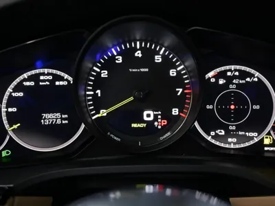 Porsche Cayenne 2020, 76618 км, за 48794.81 USD - фото 8