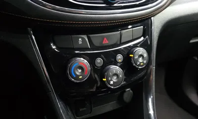 ChevroletGMDaewoo Trax 2017, 54238 км, за 5382.7 USD - фото 19
