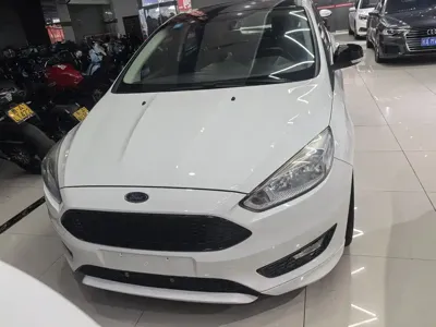 Ford Focus 2017, 110000 км, за 3795.25 USD