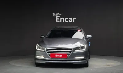 Hyundai Genesis 2014, 167062 км, за 5901.27 USD