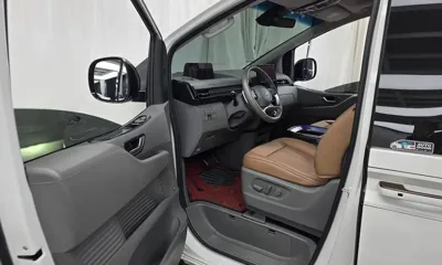 Hyundai Staria 2023, 119893 км, за 22926.99 USD - фото 10