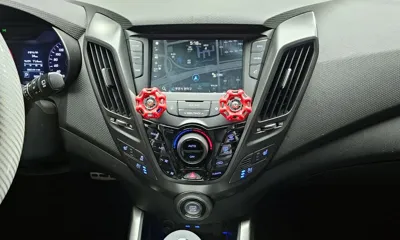 Hyundai Veloster 2016, 92687 км, за 4834.43 USD - фото 14