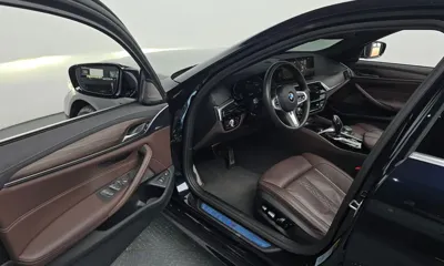 BMW 5-Series 2021, 69706 км, за 24137.73 USD - фото 10