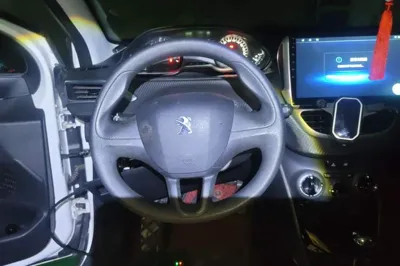Peugeot 2008 2014, 68200 км, за 5154 USD - фото 7