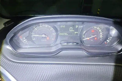 Peugeot 2008 2014, 68200 км, за 5154 USD - фото 9