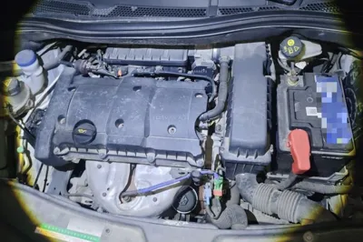 Peugeot 2008 2014, 68200 км, за 5154 USD - фото 17