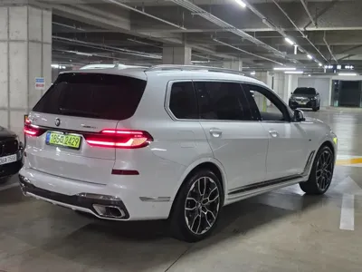 BMW X7 2025, 7955 км, за 81396.88 USD
