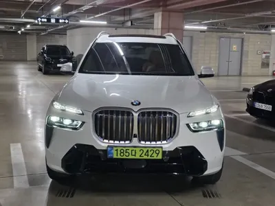 BMW X7 2025, 7955 км, за 81396.88 USD