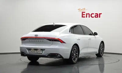 Hyundai Grandeur 2021, 156047 км, за 10699.75 USD