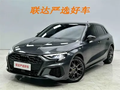 Audi A3 · 2022 год