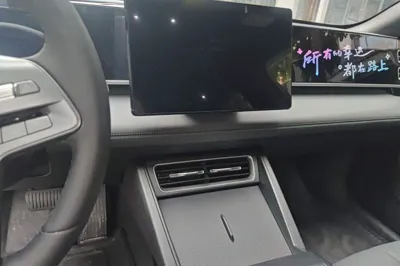 BYD Qin L 2026, 5500 км, за 16146 USD - фото 14