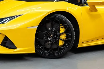 Lamborghini Huracan 2023, 13224 км, за 234420.69 USD - фото 6