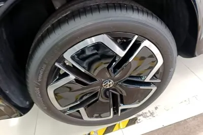 Volkswagen Tiguan L · 2024 год