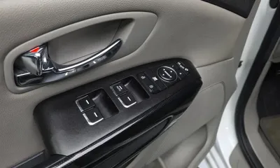 Kia Canival 2018, 121768 км, за 8402.26 USD - фото 32