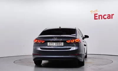 Hyundai Avante 2016, 82923 км, за 7035.83 USD