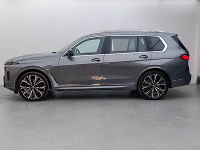 BMW 宝马X7 M60i · 2025 год