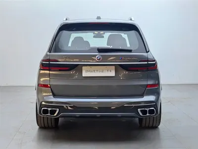 BMW 宝马X7 M60i 2025, 4700 км, за 176057.16 USD