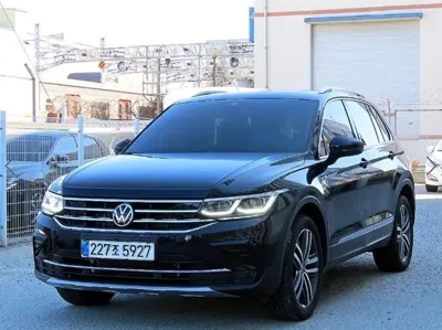 Volkswagen Tiguan 2021, 56544 км, за 33029.4 USD